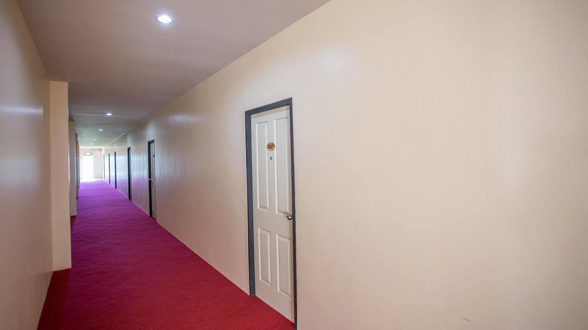 Phet Ngam Hotel Мае Сай Екстериор снимка