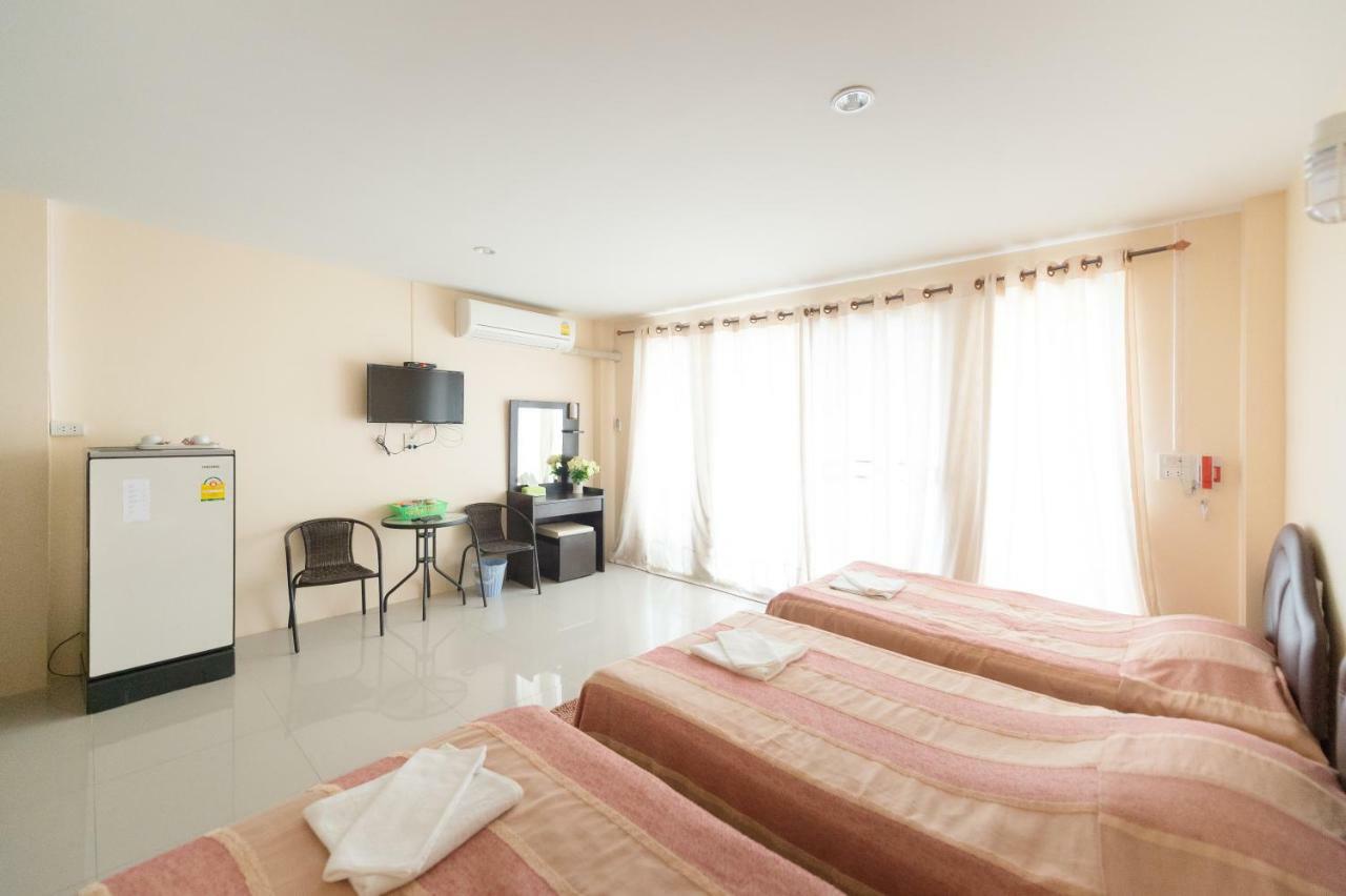 Phet Ngam Hotel Мае Сай Екстериор снимка